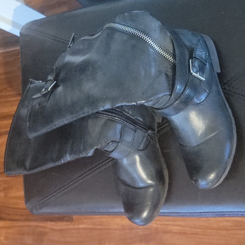 Boots women
